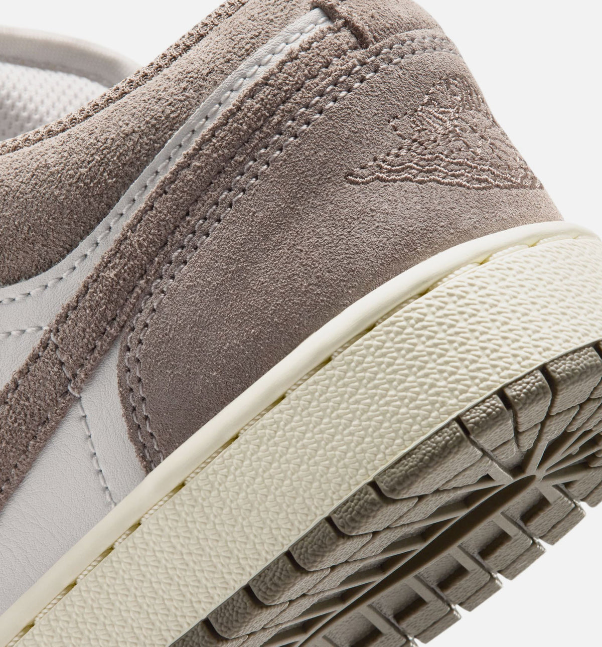 Air Jordan 1 Low “Olive Grey” Grade School Lifestyle Shoes