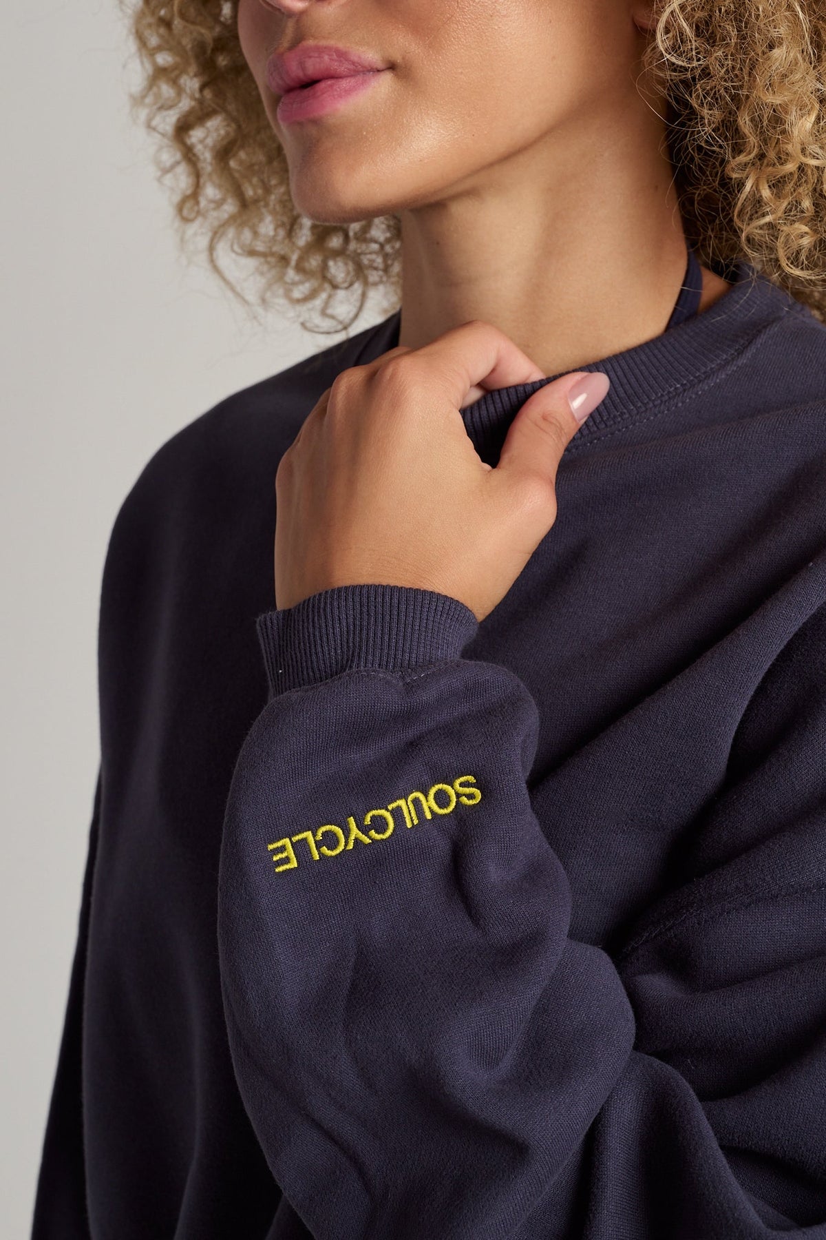 Nike Studio Fleece Medium Weight