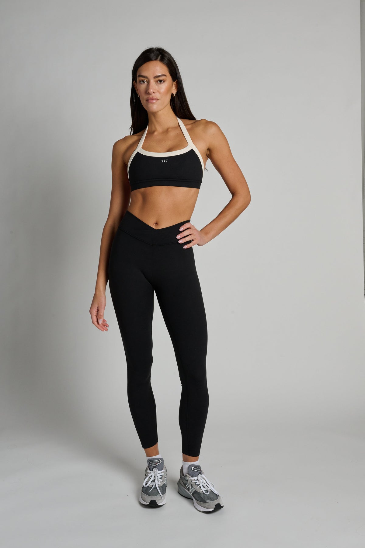 The V Legging