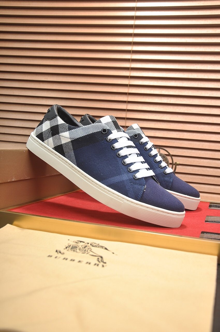 Burberry Navy Check Low-Top Sneakers - White Laces And Rubber Sole