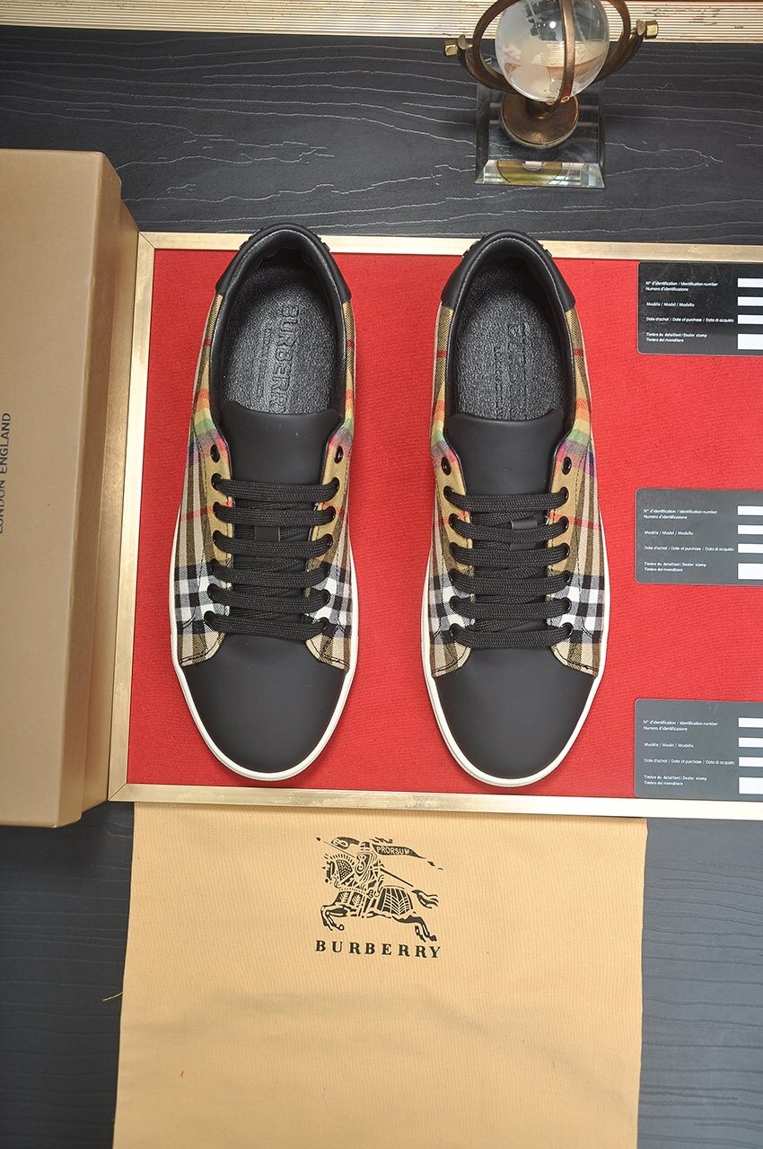 Burberry Beige Check Low-Top Sneakers - Padded Collar