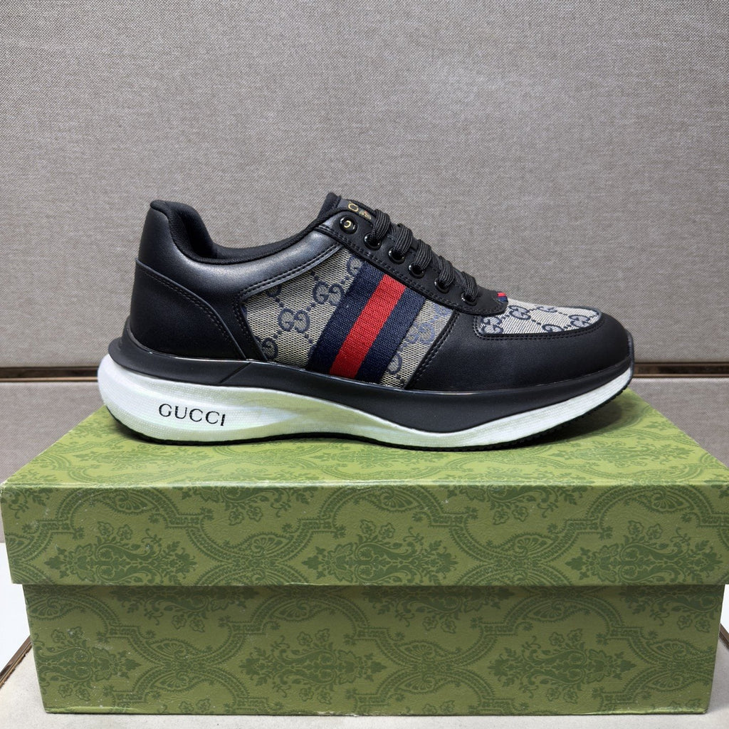 Gucci Stripe Low-Top Sneakers