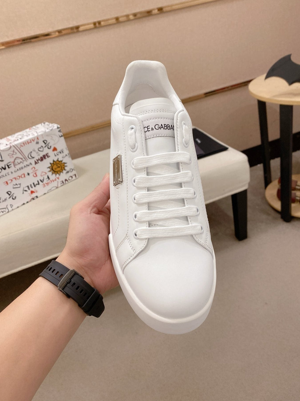 Dolce & Gabbana Low-Top Lace-Up Sneakers - Smooth Upper